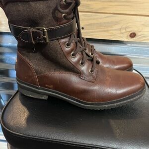 Brown Leather women’s Ugg Kesey Boots